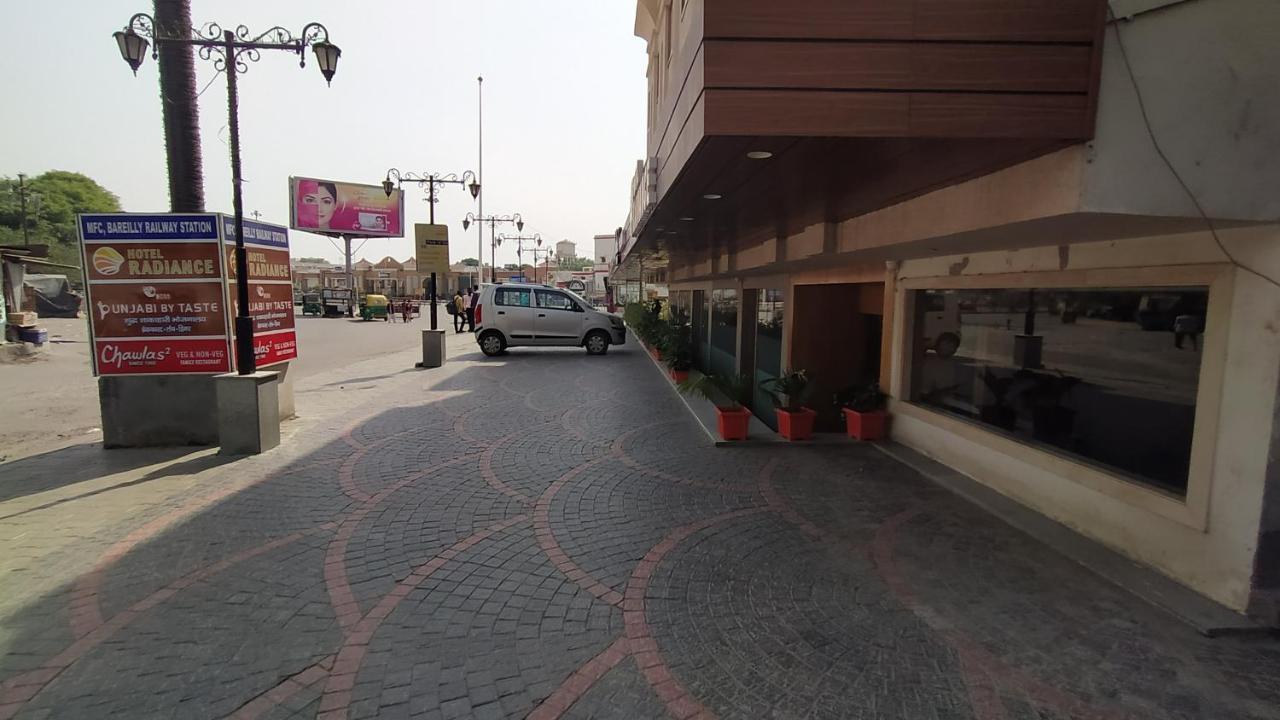 בארילי Hotel Radiance מראה חיצוני תמונה