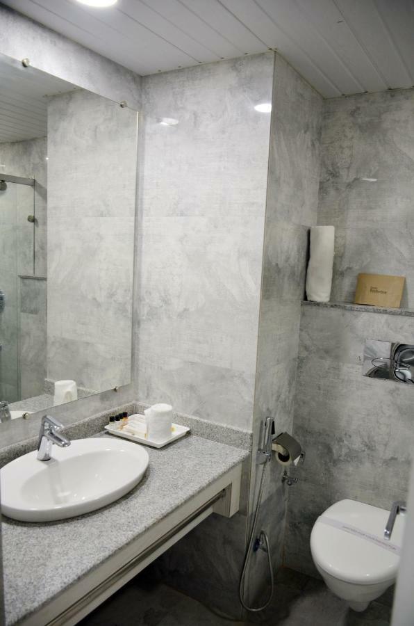 בארילי Hotel Radiance מראה חיצוני תמונה